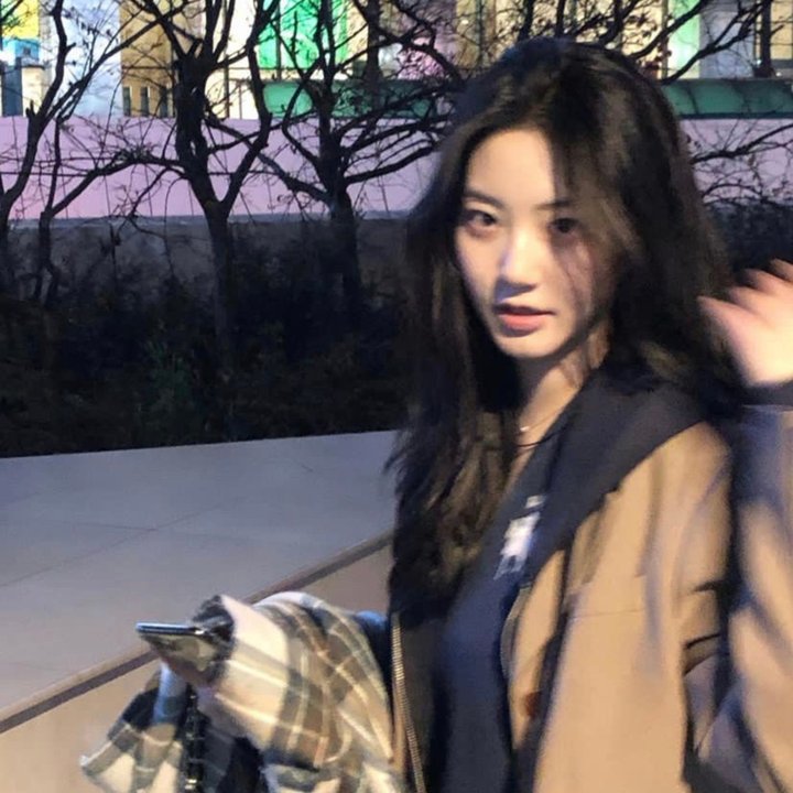 丹顶鹤女孩